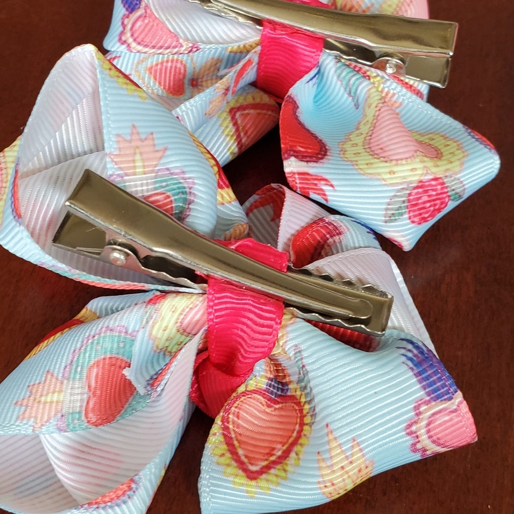 Bows - Picture 2 of 3